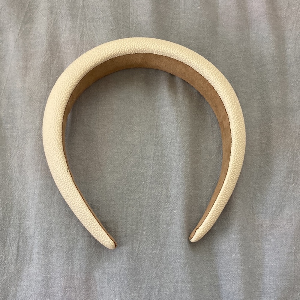 Brandy Melville headbands - Picture 1 of 2